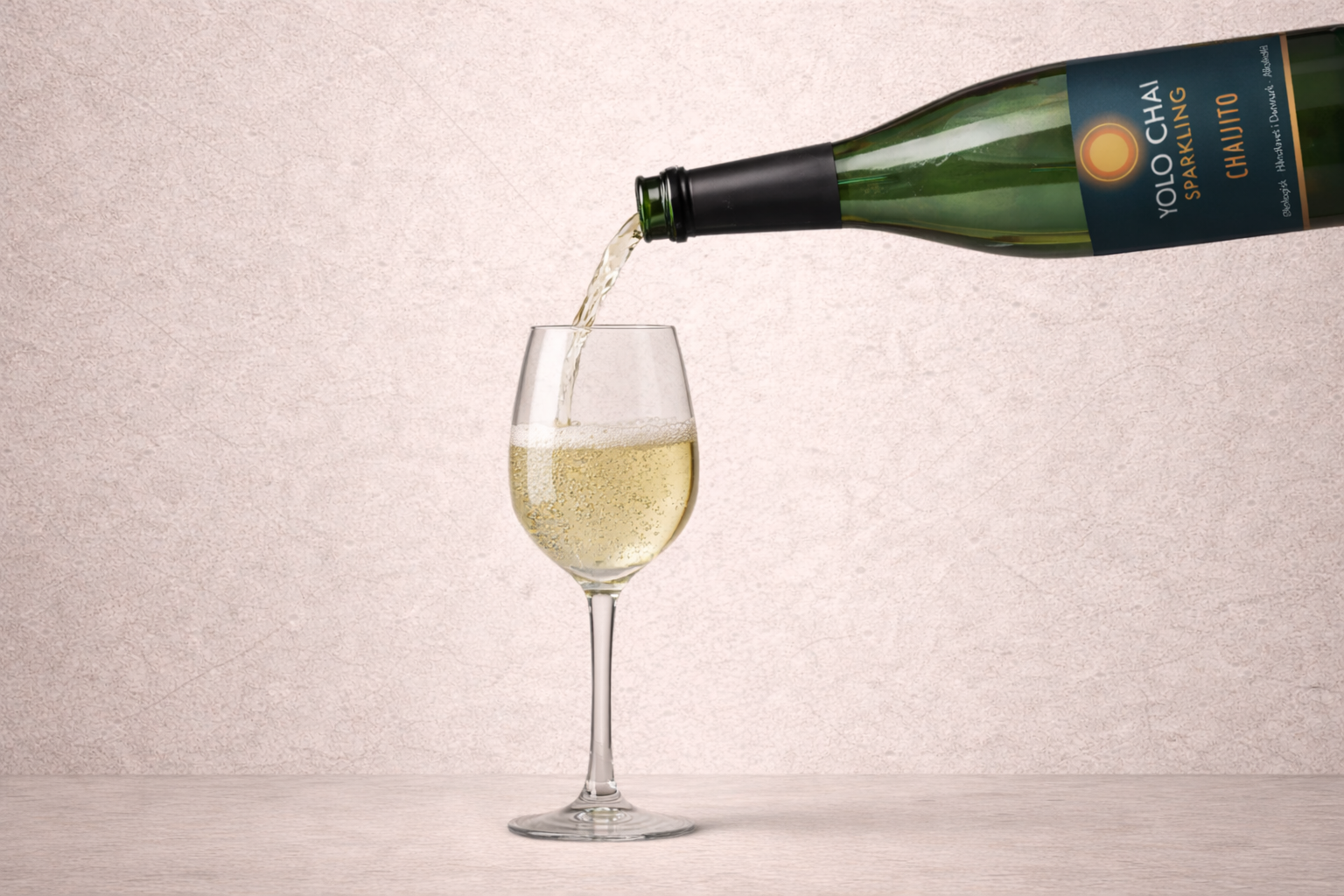 INTRO TILBUD - sendes 1. maj  - Yolo Sparkling Chai